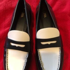 Womens black and white loafers